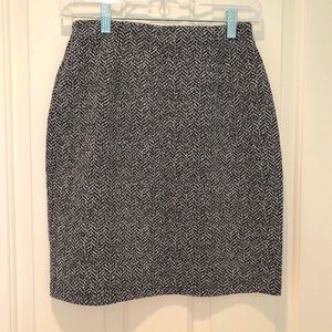 Marks & Spencer Skirt Pencil Black & White Tweed Pull On (S) Vintage